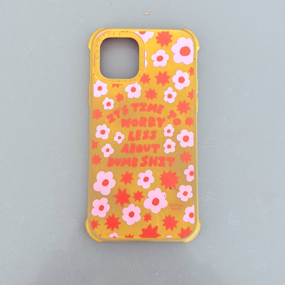 11pro casetify case. Used for 4 weeks and then bought a new phone.
